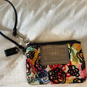 Coach Poppy Wristlet multicolored